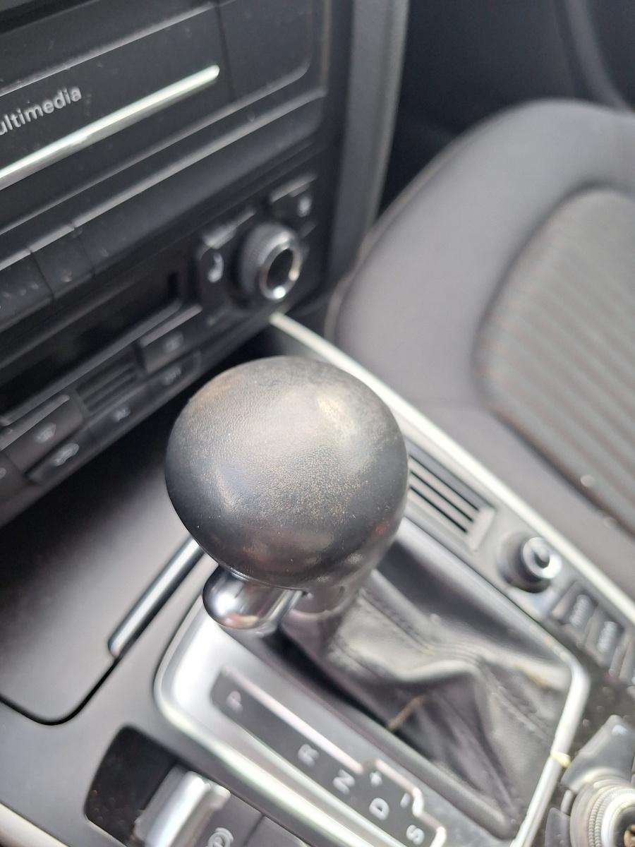 Nuca/manson schimbator de viteze AUDI A4 IV Avant 8K5, B8 2007 - 2015 2.0 TDI CAGA, CJCA, CMEA, CMFA