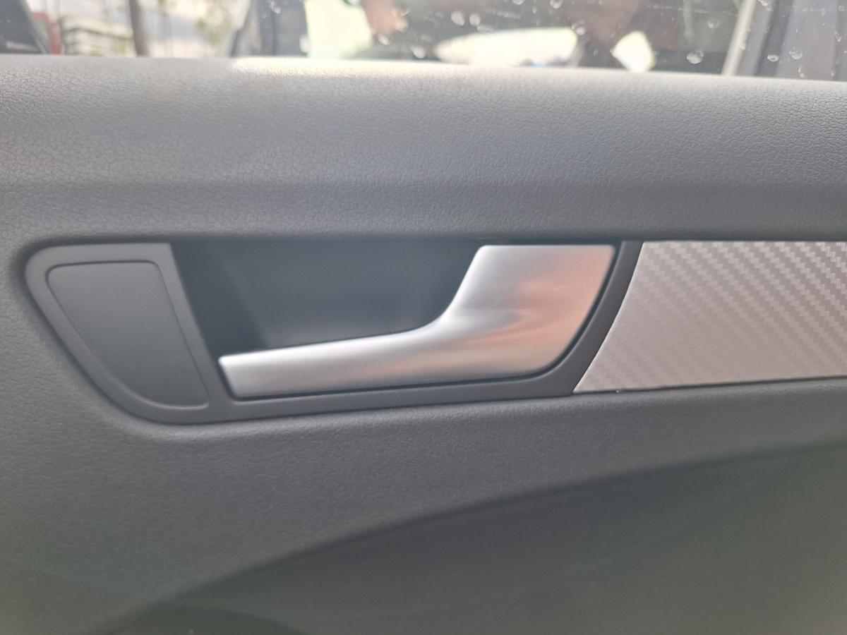 Maner interior portiera spate dreapta AUDI A4 IV Avant 8K5, B8 2007 - 2015 2.0 TDI CAGA, CJCA, CMEA, CMFA