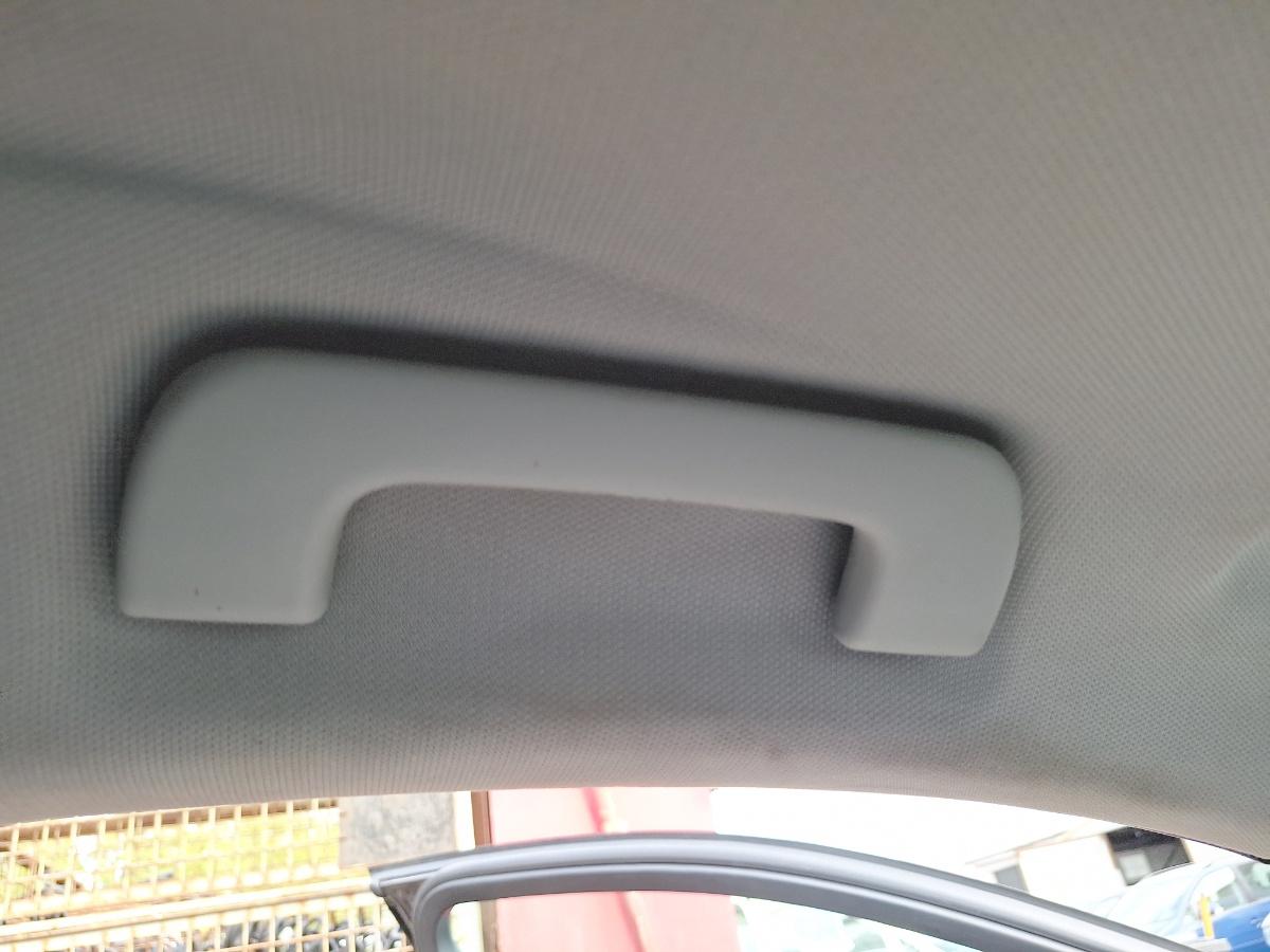 Maner de sustinere plafon fata stanga AUDI A4 IV Avant 8K5, B8 2007 - 2015 2.0 TDI CAGA, CJCA, CMEA, CMFA
