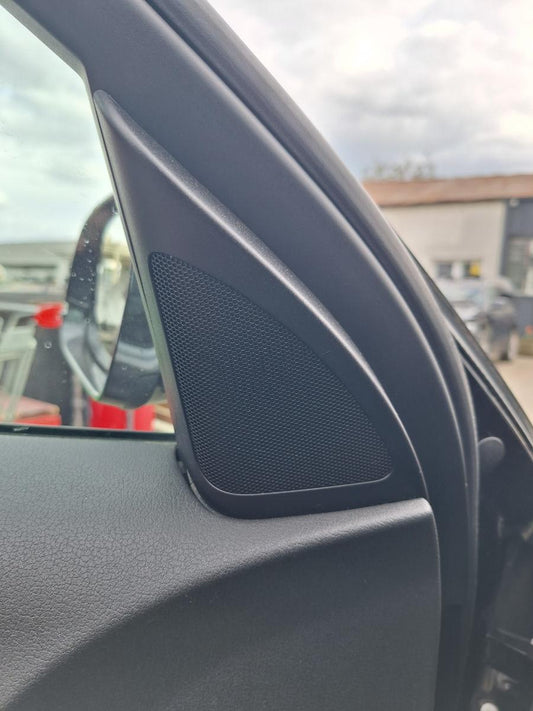 Difuzor de inalta frecventa portiera fata stanga AUDI A4 IV Avant 8K5, B8 2007 - 2015 2.0 TDI CAGA, CJCA, CMEA, CMFA