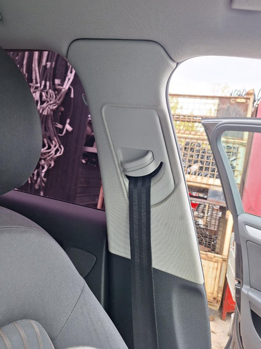 Ornament stalp (B) (superior) stanga AUDI A4 IV Avant 8K5, B8 2007 - 2015 2.0 TDI CAGA, CJCA, CMEA, CMFA
