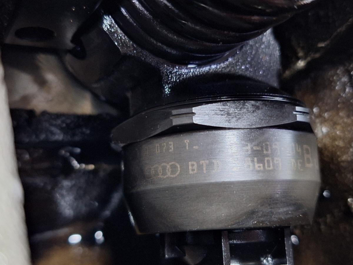 Injector combustibil VOLKSWAGEN POLO 9N_ 2001 - 2012 1.4 TDI AMF, BAY 045130073T BJ