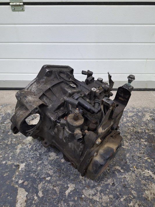 Cutie de viteze manuala 5 trepte VOLKSWAGEN POLO 9N_ 2001 - 2012 1.4 TDI AMF, BAY VAG GGV GGV
