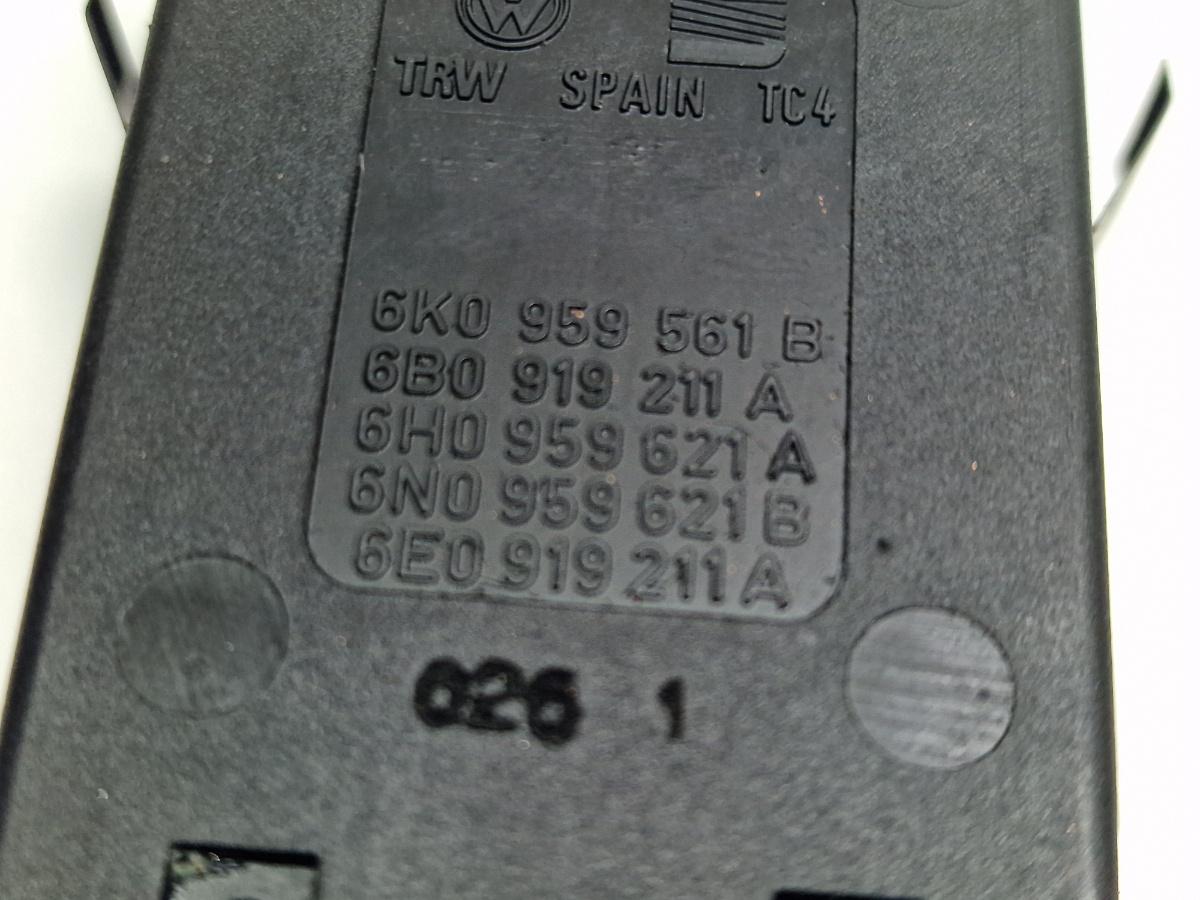 Buton dezaburire luneta VOLKSWAGEN LUPO 6X1, 6E1 1998 - 2005 1.0 1.0 1.0 AER, ALD, ALL, ANV, AUC 6K0959561B