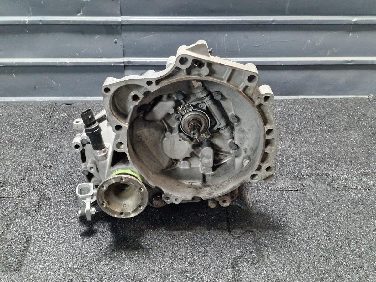 Cutie de viteze manuala 5 trepte VOLKSWAGEN LUPO 6X1, 6E1 1998 - 2005 1.0 1.0 1.0 AER, ALD, ALL, ANV, AUC ESY