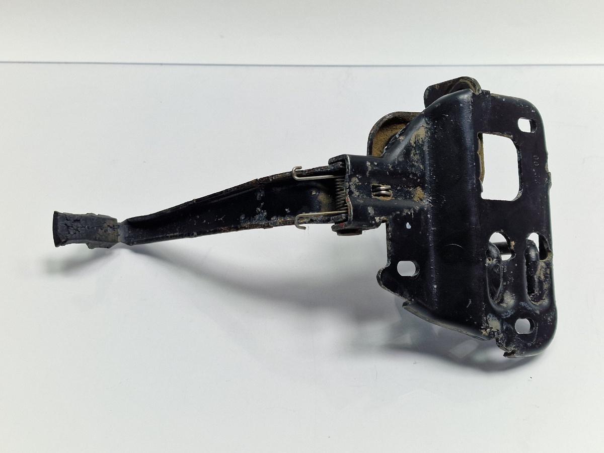 Maner deschidere capota motor AUDI A4 Avant 8D5, B5 1994 - 2001 1.6 1.6 1.6 ALZ 8D0823480D