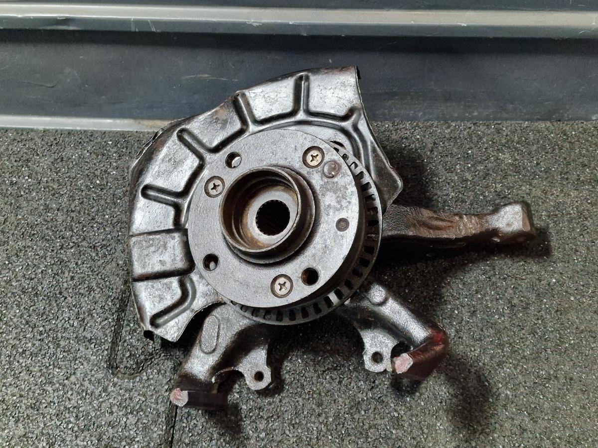 Fuzeta dreapta fata SEAT IBIZA III 6K1 1999 - 2002 1.4 16V APE, AUA 1H0407256B