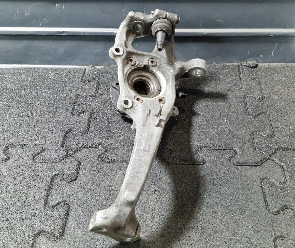 Fuzeta dreapta fata AUDI A4 IV 8K2, B8 2011 - 2015 2.0 TDI CAGB, CJCB, CSUB 4G0407242C