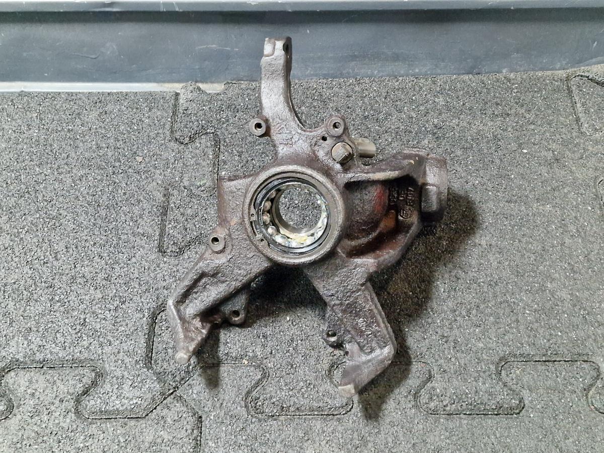 Fuzeta dreapta fata VOLKSWAGEN GOLF IV 1J1 1997 - 2007 1.9 TDI AGR, ALH 1J0407256AJ