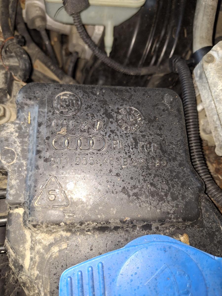 Vas/rezervor lichid de spălare parbriz AUDI A4 IV Avant 8K5, B8 2010 2.0 TDI CAGA 105KW|143HP 2010