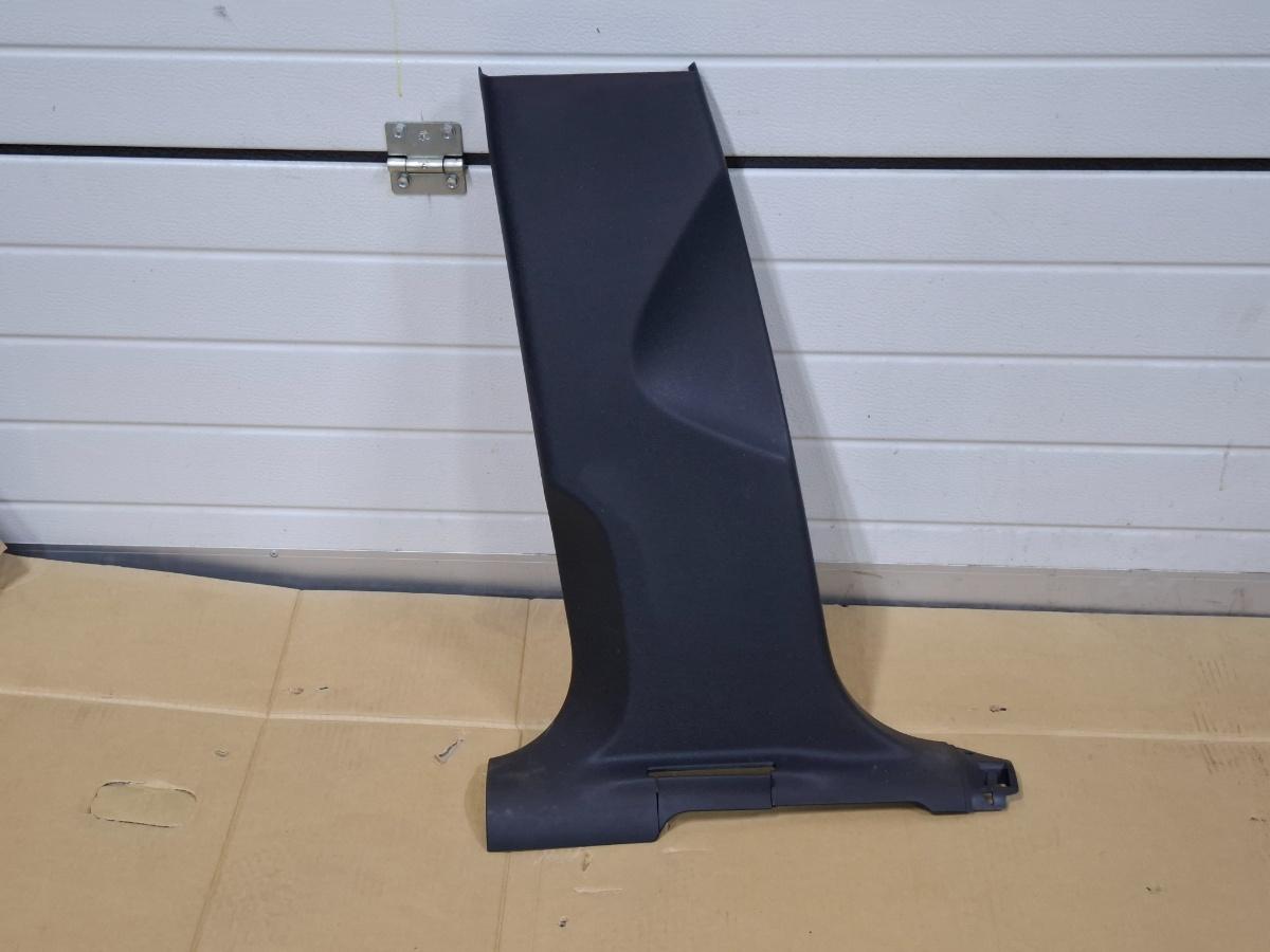 Ornament stalp (B) (inferior) stanga AUDI Q5 8RB 2008 -> 2.0 TDI quattro CAHA, CGLB, CMGA 8R0867239