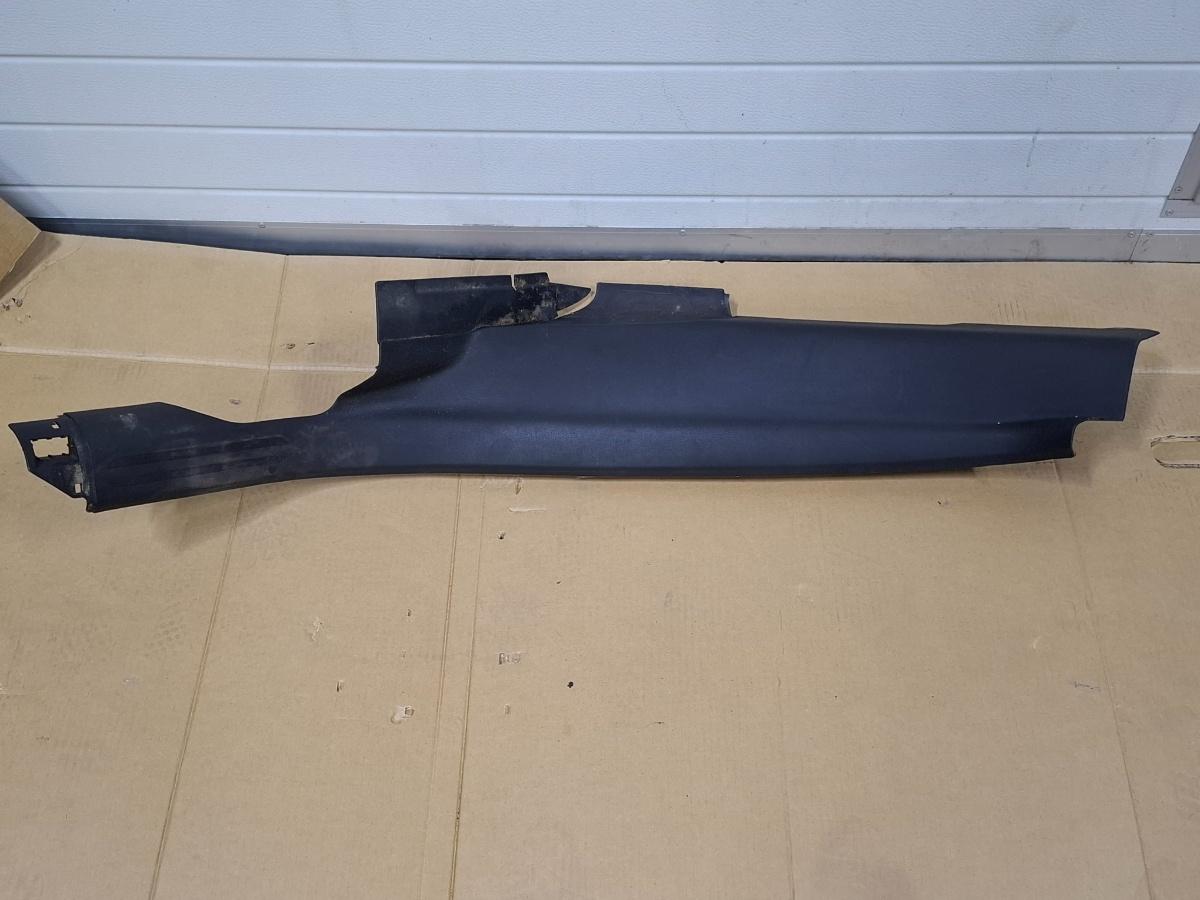 Ornament inferior lateral bancheta spate stanga AUDI Q5 8RB 2008 -> 2.0 TDI quattro CAHA, CGLB, CMGA 8R0867767B