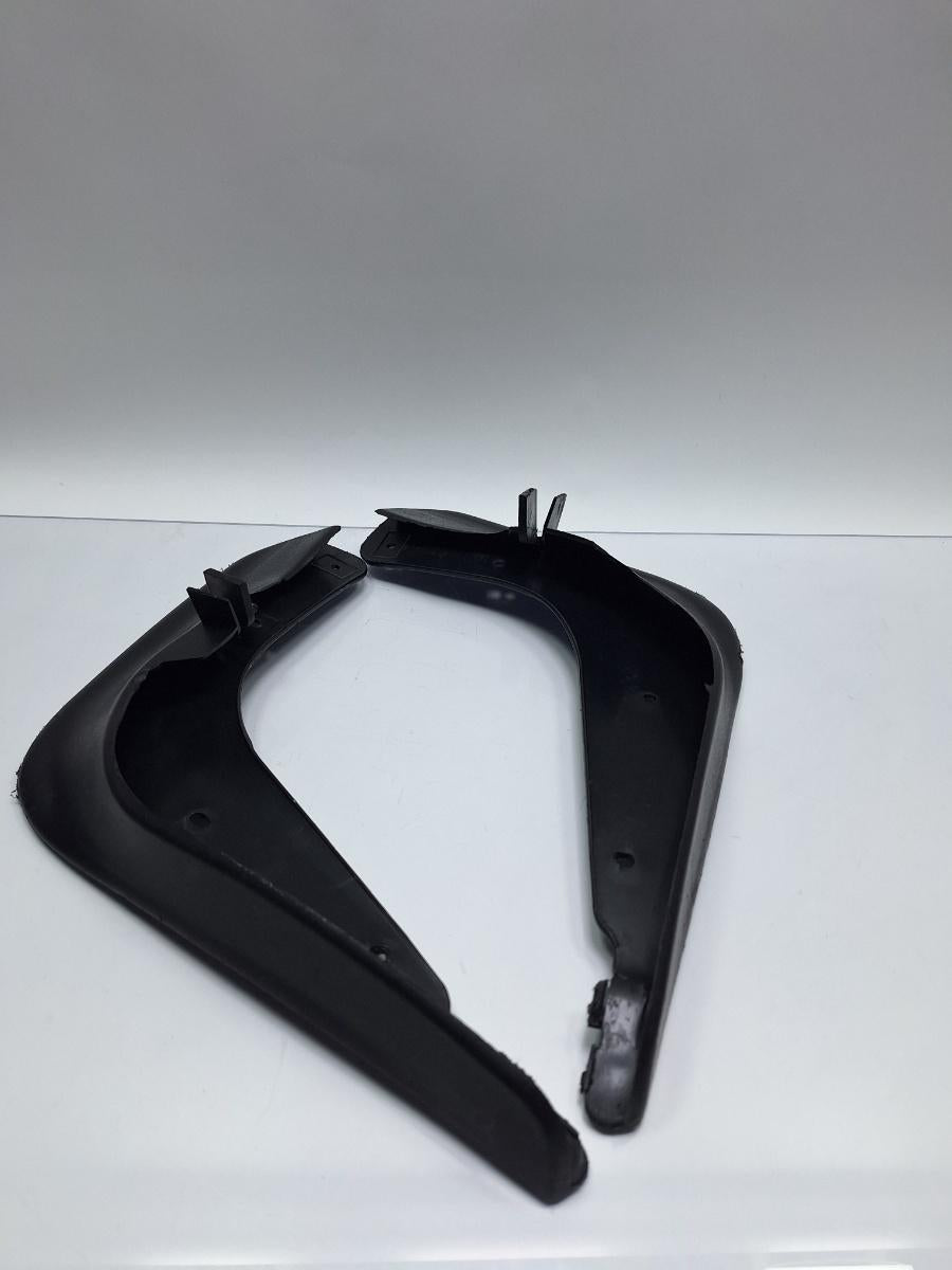 Aparatori noroi fata VOLKSWAGEN GOLF V 1K1 2003 - 2009 1.9 TDI BKC, BLS, BXE 1K0075111
