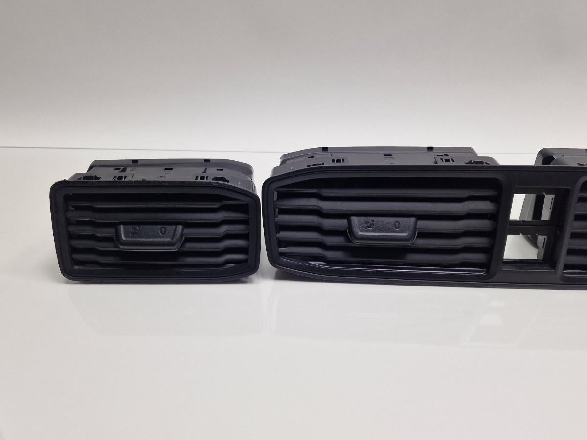 Grile ventilatie bord VOLKSWAGEN CADDY IV Estate SAB, SAJ 2015 -> 2.0 TDI CUUD, DFSD 2K5819728