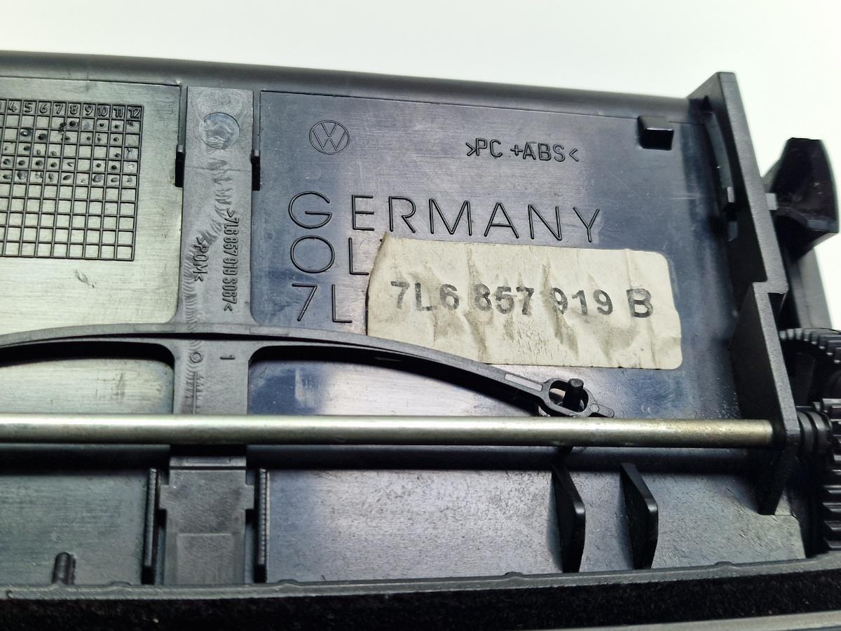 Torpedou central bord VOLKSWAGEN TOUAREG 7LA, 7L6, 7L7 2002 - 2013 2.5 R5 TDI BAC, BPE 7L6857919B