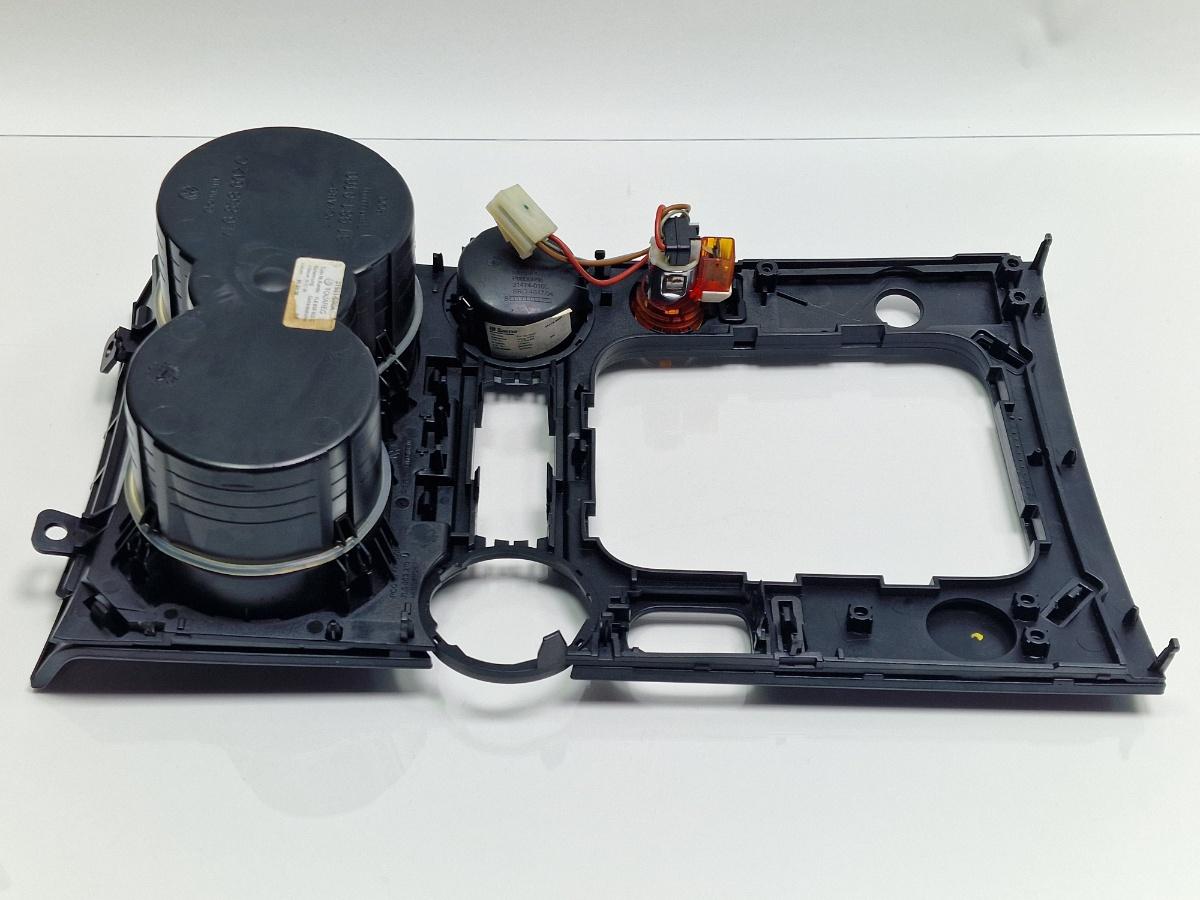 Suport pahare fata VOLKSWAGEN TOUAREG 7LA, 7L6, 7L7 2002 - 2013 2.5 R5 TDI BAC, BPE 7L6858602C