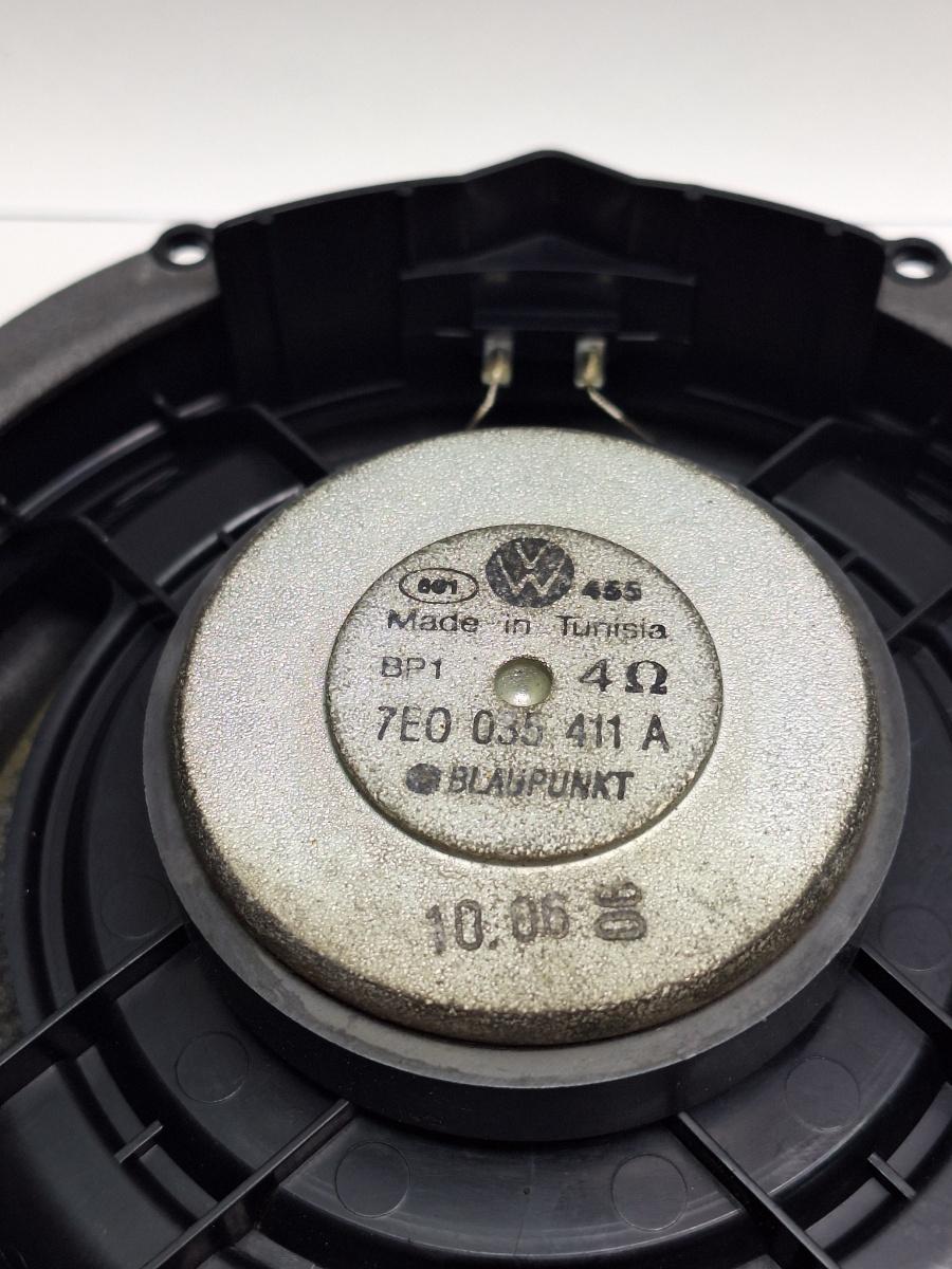 Difuzor portiera VOLKSWAGEN TOUAREG 7LA, 7L6, 7L7 2002 - 2013 2.5 R5 TDI BAC, BPE 7E0035411A