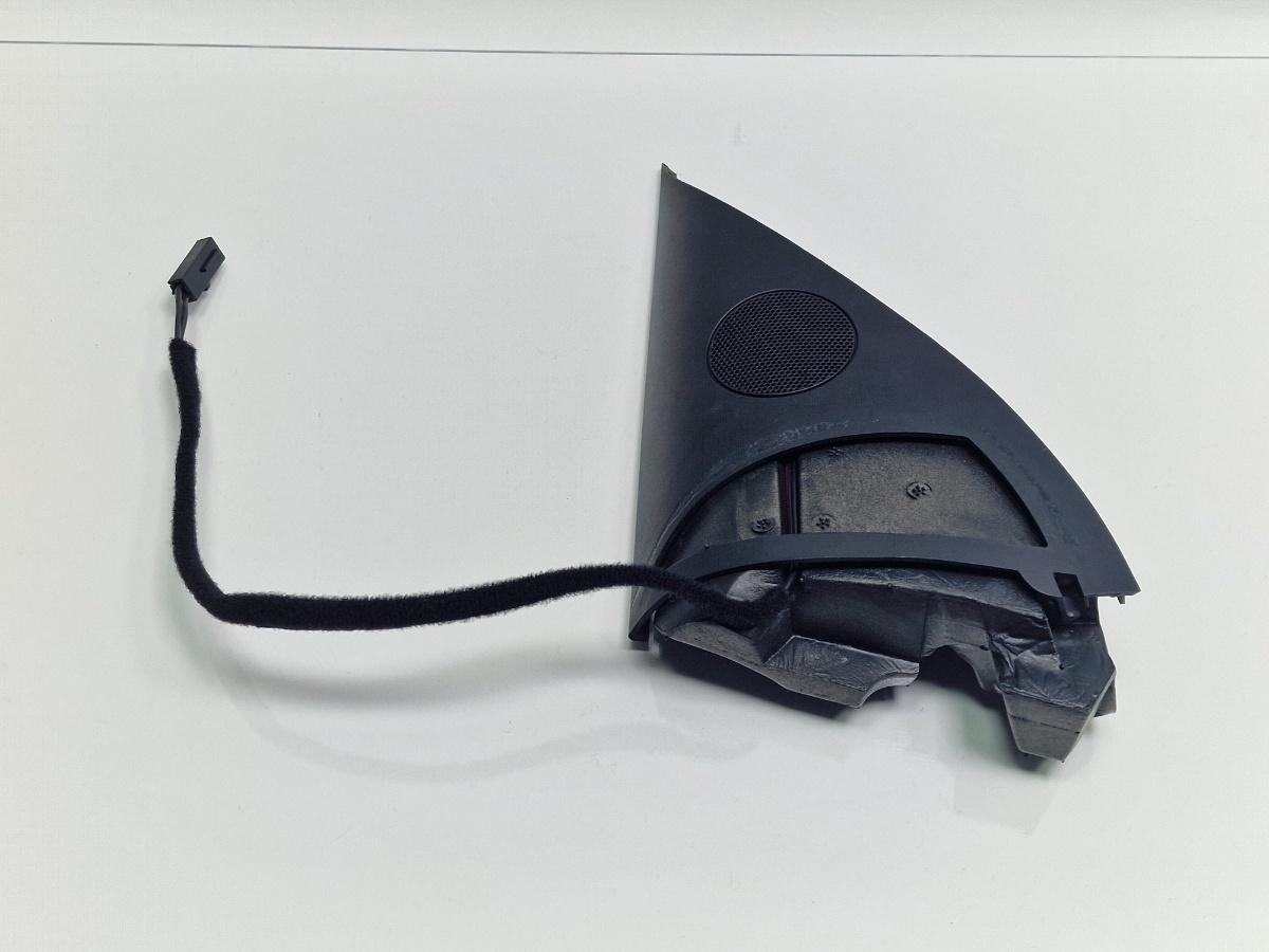 Difuzor lateral stanga fata VOLKSWAGEN TOUAREG 7LA, 7L6, 7L7 2002 - 2013 2.5 R5 TDI BAC, BPE 7L6837985D