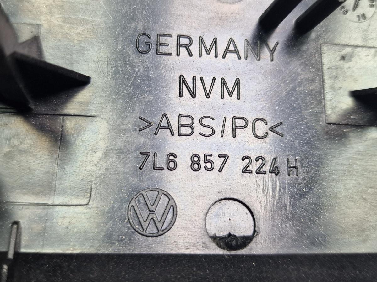 Trim ornament bord VOLKSWAGEN TOUAREG 7LA, 7L6, 7L7 2002 - 2013 2.5 R5 TDI BAC, BPE 7L6857224H