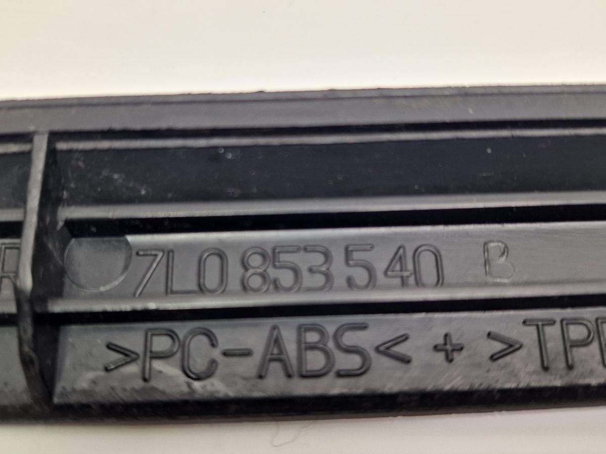 Ornament exterior prag dreapta spate VOLKSWAGEN TOUAREG 7LA, 7L6, 7L7 2002 - 2013 2.5 R5 TDI BAC, BPE 7L0853540B