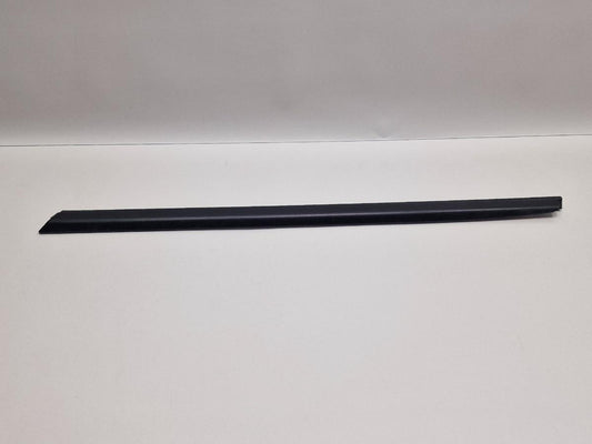 Ornament exterior prag dreapta spate VOLKSWAGEN TOUAREG 7LA, 7L6, 7L7 2002 - 2013 2.5 R5 TDI BAC, BPE 7L0853540B