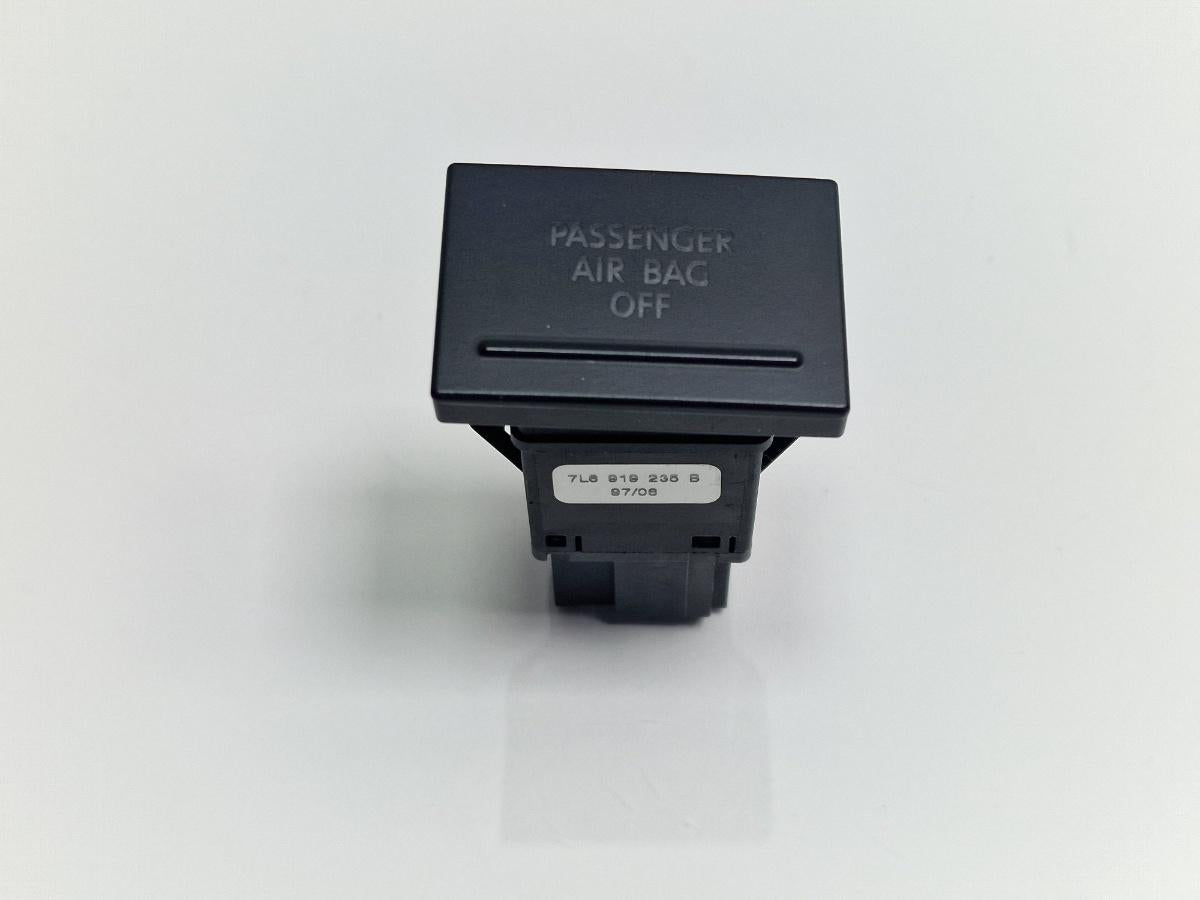 Buton airbag pasager VOLKSWAGEN TOUAREG 7LA, 7L6, 7L7 2002 - 2013 2.5 R5 TDI BAC, BPE 7L6919235B