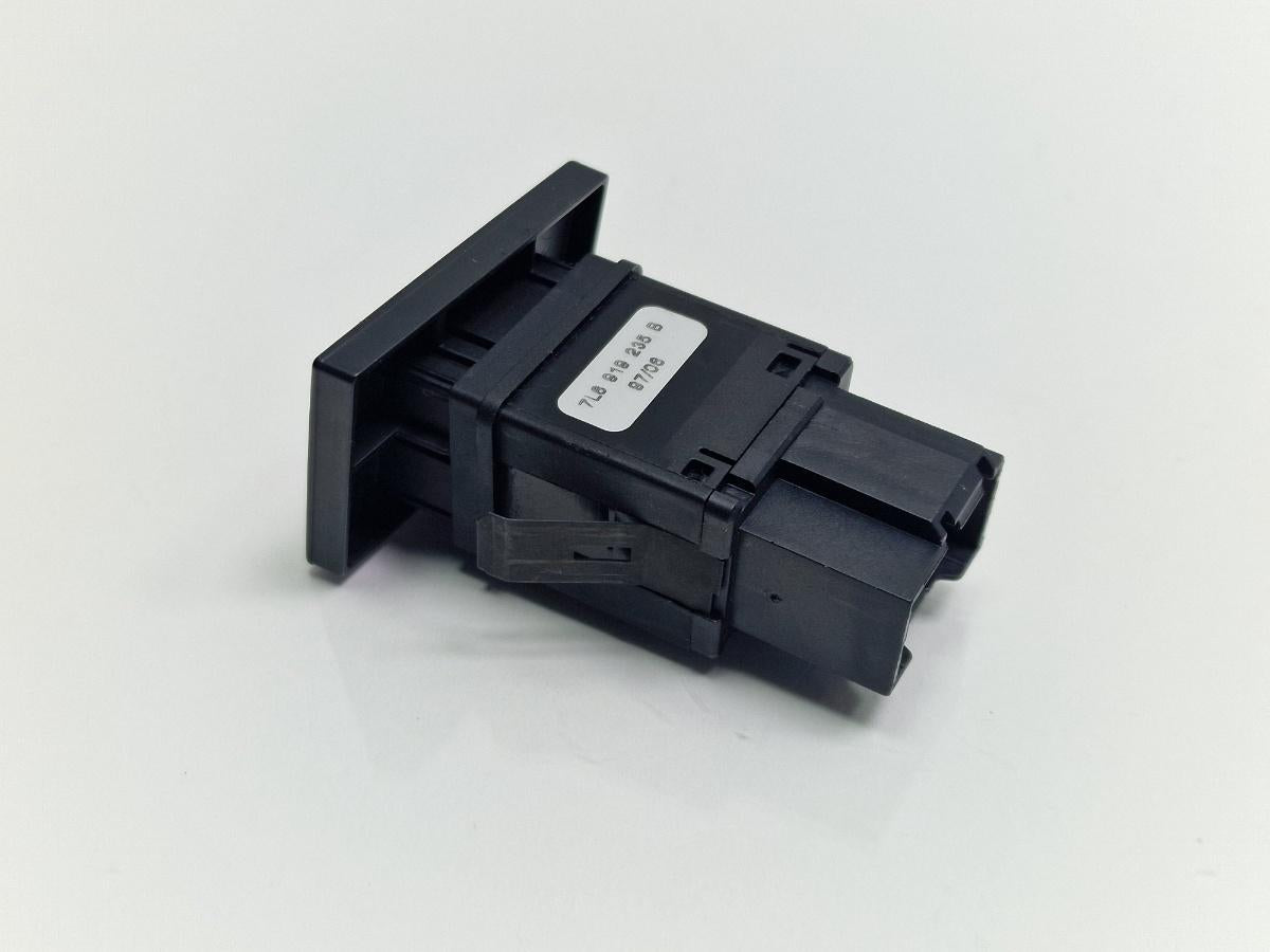 Buton airbag pasager VOLKSWAGEN TOUAREG 7LA, 7L6, 7L7 2002 - 2013 2.5 R5 TDI BAC, BPE 7L6919235B