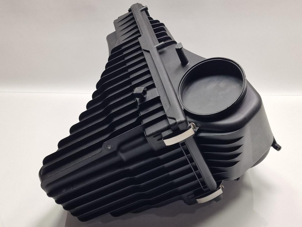Carcasa filtru de aer VOLKSWAGEN TOUAREG 7LA, 7L6, 7L7 2002 - 2013 2.5 R5 TDI BAC, BPE 7L0129607AB
