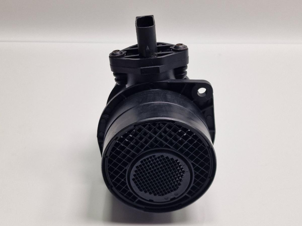 Debitmetru VOLKSWAGEN TOUAREG 7LA, 7L6, 7L7 2002 - 2013 2.5 R5 TDI BAC, BPE BOSCH 028100461 074906461B