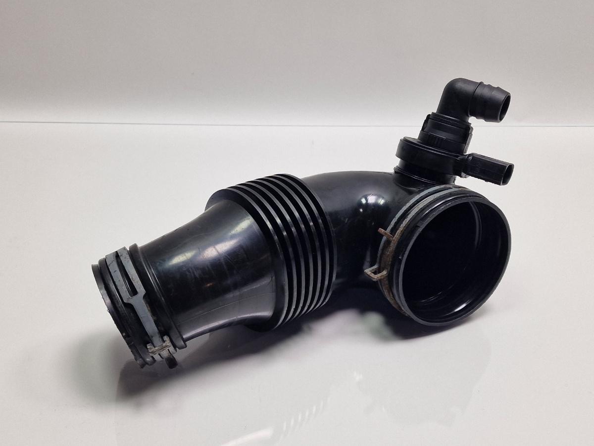 Furtun admisie aer cu senzor VOLKSWAGEN TOUAREG 7LA, 7L6, 7L7 2002 - 2013 2.5 R5 TDI BAC, BPE 7L6129534