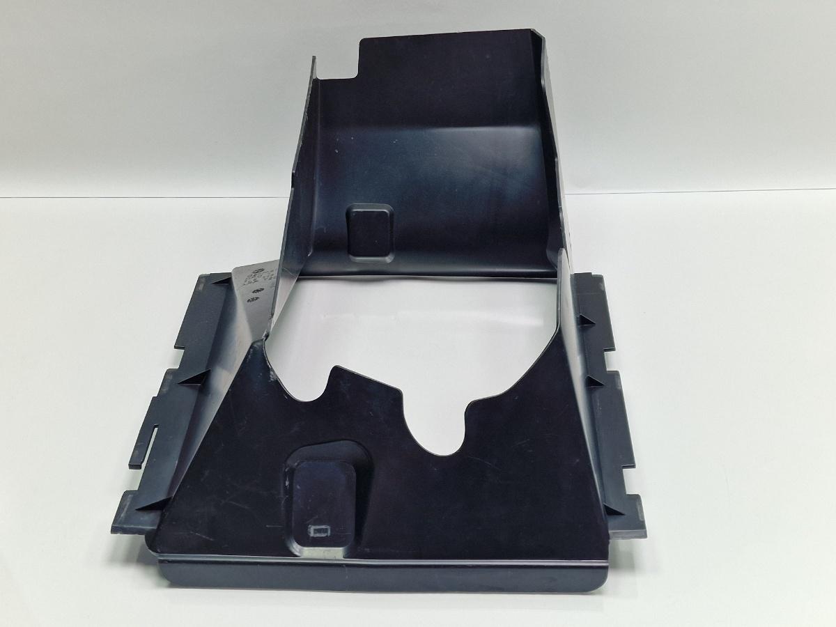 Deflector captare aer intercooler VOLKSWAGEN TOUAREG 7LA, 7L6, 7L7 2002 - 2013 2.5 R5 TDI BAC, BPE 7L6117335A
