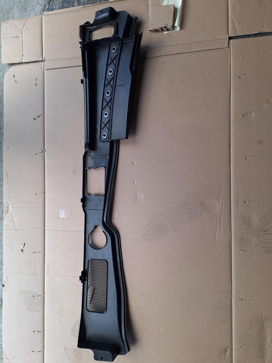 Ornament stergatoare AUDI Q5 8RB 2008 -> 2.0 TDI quattro CAHA, CGLB, CMGA 8K2819447C