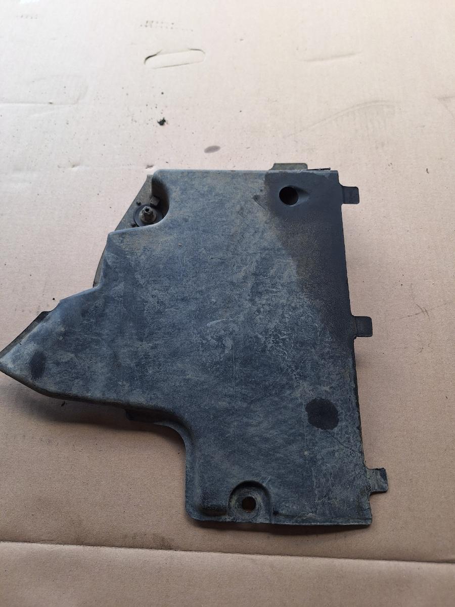 Scut de protectie sub caroserie fata stanga AUDI Q5 8RB 2008 -> 2.0 TDI quattro CAHA, CGLB, CMGA 8R0825201B