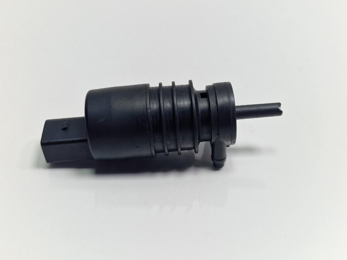 Pompa lichid parbriz VOLKSWAGEN TOUAREG 7LA, 7L6, 7L7 2002 - 2013 2.5 R5 TDI BAC, BPE 1J6955651