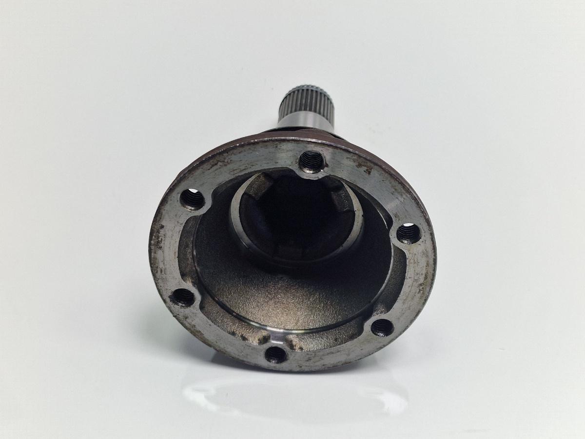 Flansa diferential dreapta fata VOLKSWAGEN TOUAREG 7LA, 7L6, 7L7 2002 - 2013 2.5 R5 TDI BAC, BPE 0AA409272B
