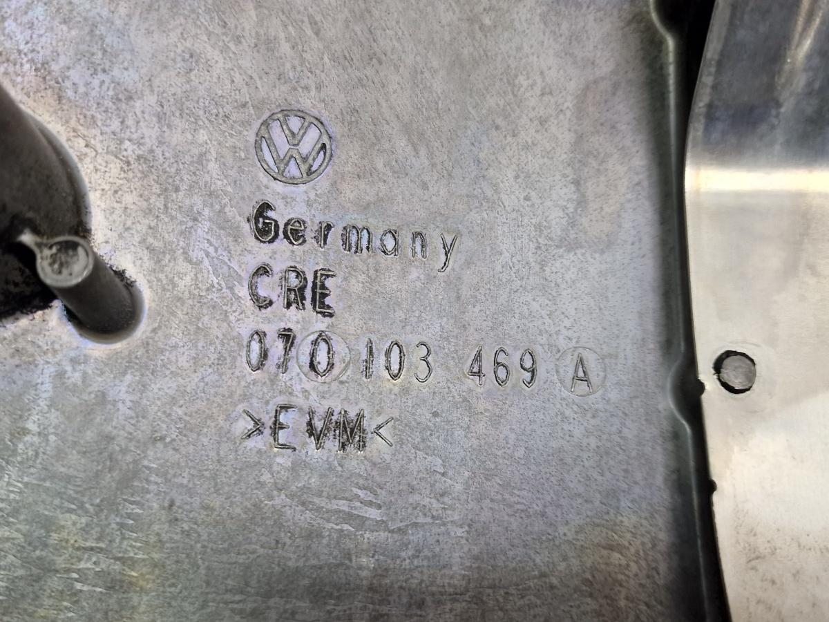 Capac culbutori VOLKSWAGEN TOUAREG 7LA, 7L6, 7L7 2002 - 2013 2.5 R5 TDI BAC, BPE 070103469A