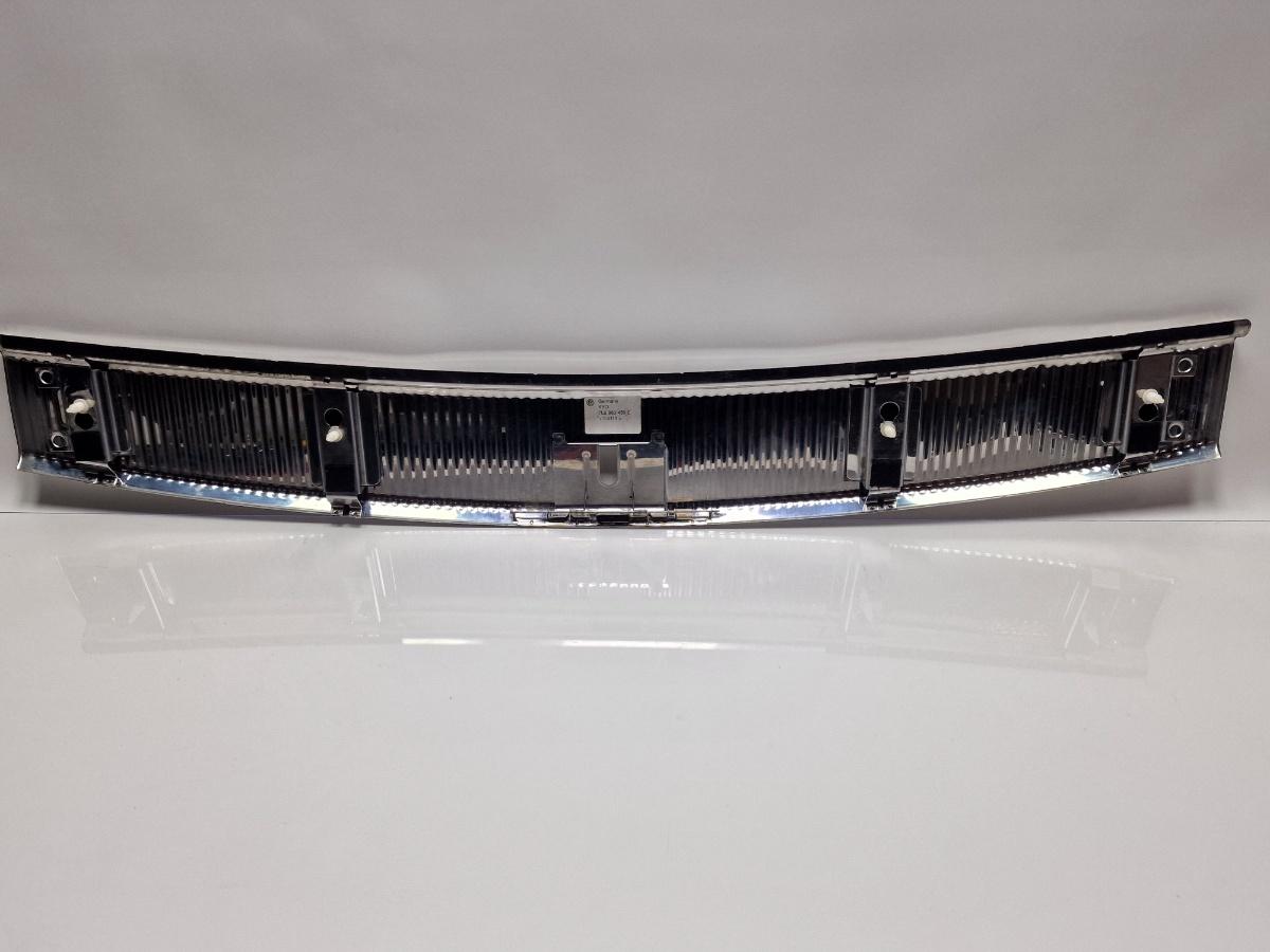 Finitie portbagaj VOLKSWAGEN TOUAREG 7LA, 7L6, 7L7 2002 - 2013 2.5 R5 TDI BAC, BPE 7L6863459E
