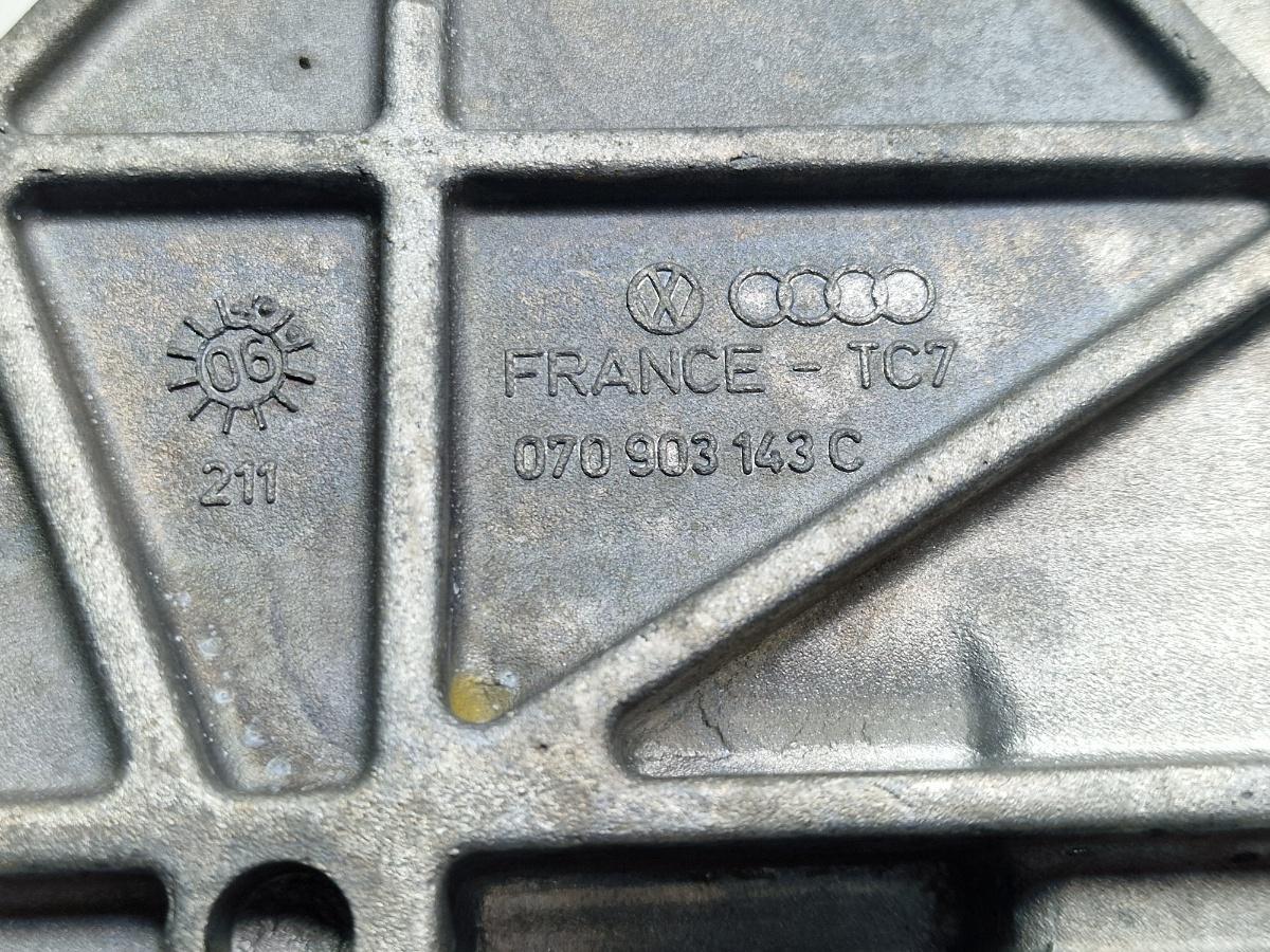 Suport alternator VOLKSWAGEN TOUAREG 7LA, 7L6, 7L7 2002 - 2013 2.5 R5 TDI BAC, BPE 070903143C