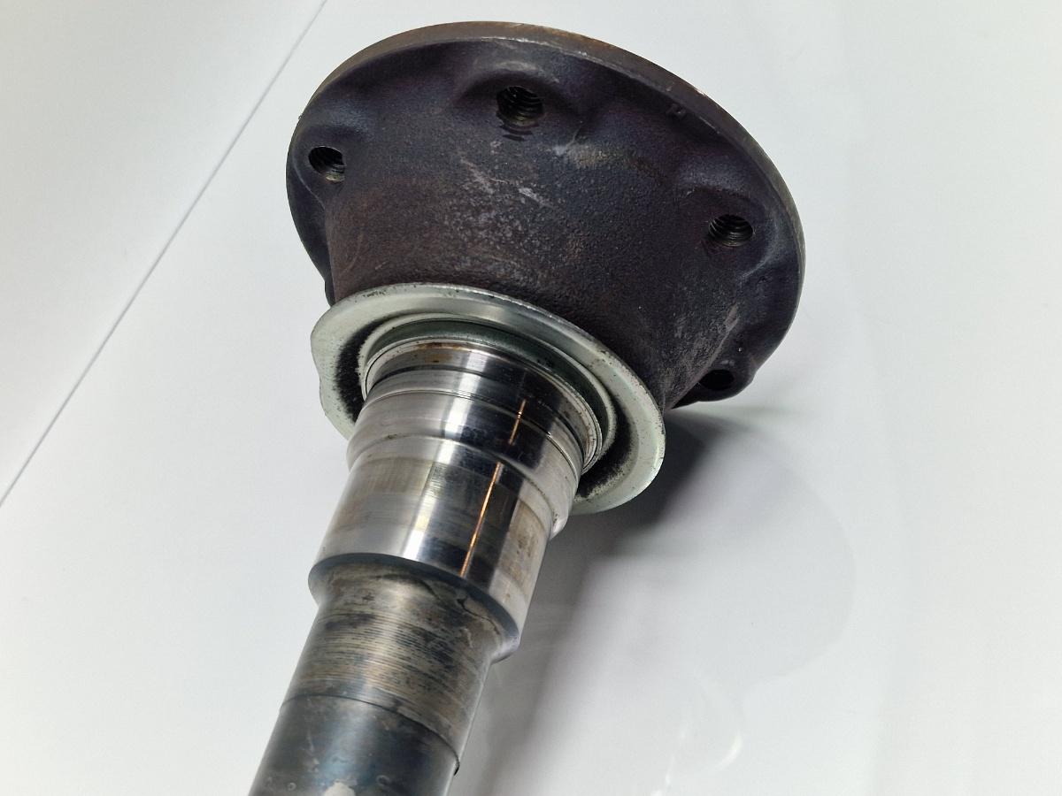 Flansa diferential stanga fata VOLKSWAGEN TOUAREG 7LA, 7L6, 7L7 2002 - 2013 2.5 R5 TDI BAC, BPE 0AA409271B