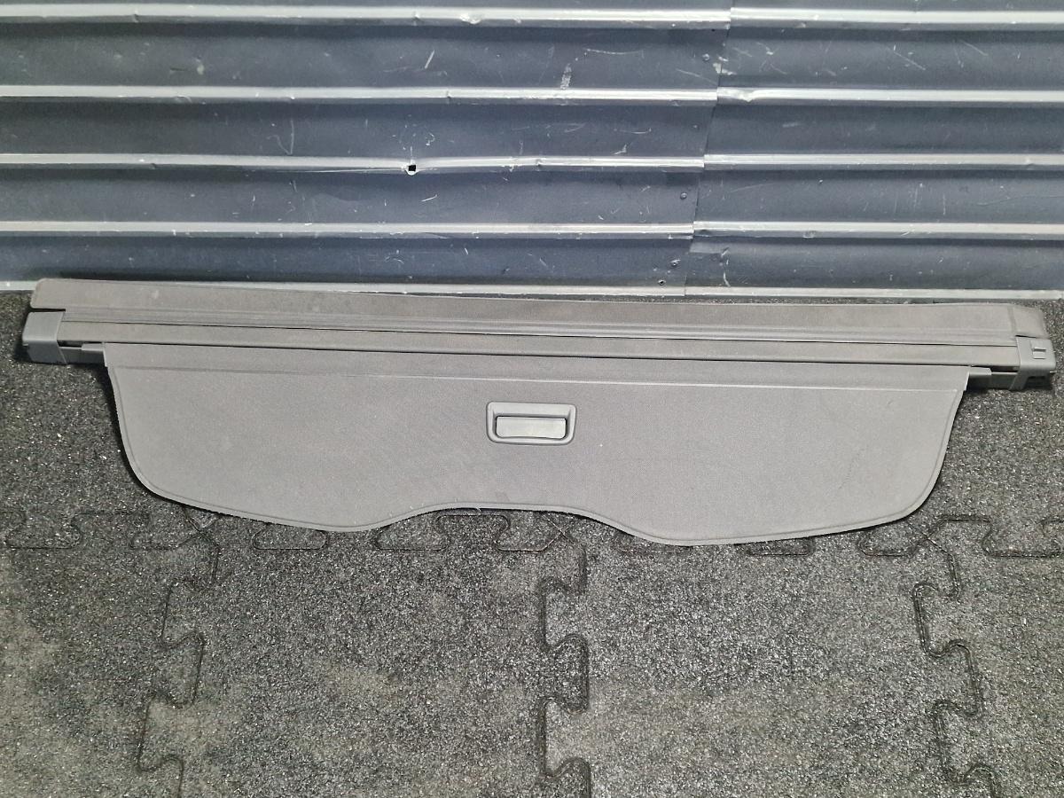 Rulou acoperire portbagaj VOLKSWAGEN TOUAREG 7LA, 7L6, 7L7 2002 - 2013 2.5 R5 TDI BAC, BPE 7L6867773K