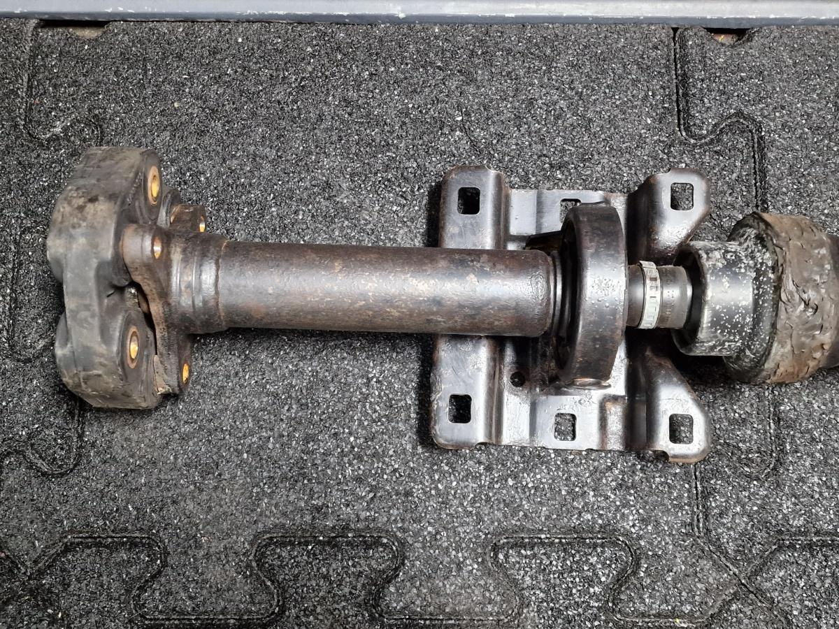 Cardan de transmisie spate VOLKSWAGEN TOUAREG 7LA, 7L6, 7L7 2002 - 2013 2.5 R5 TDI BAC, BPE 7L6521102H