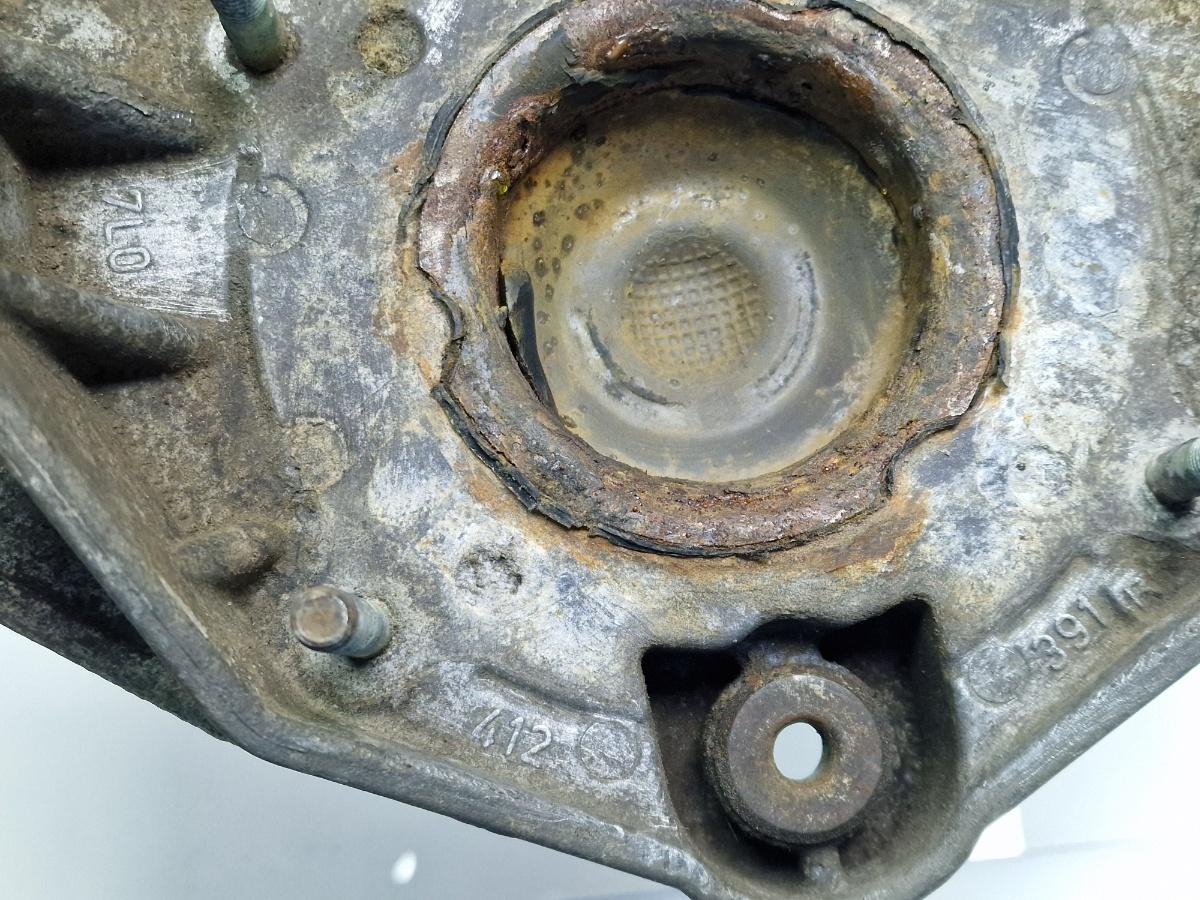 Suport amortizor fata VOLKSWAGEN TOUAREG 7LA, 7L6, 7L7 2002 - 2013 2.5 R5 TDI BAC, BPE 7L0412391B