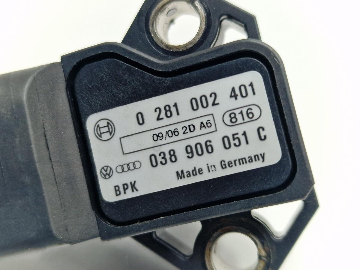Senzor de presiune aer VOLKSWAGEN TOUAREG 7LA, 7L6, 7L7 2002 - 2013 2.5 R5 TDI BAC, BPE BOSCH 0281002401 038906051C