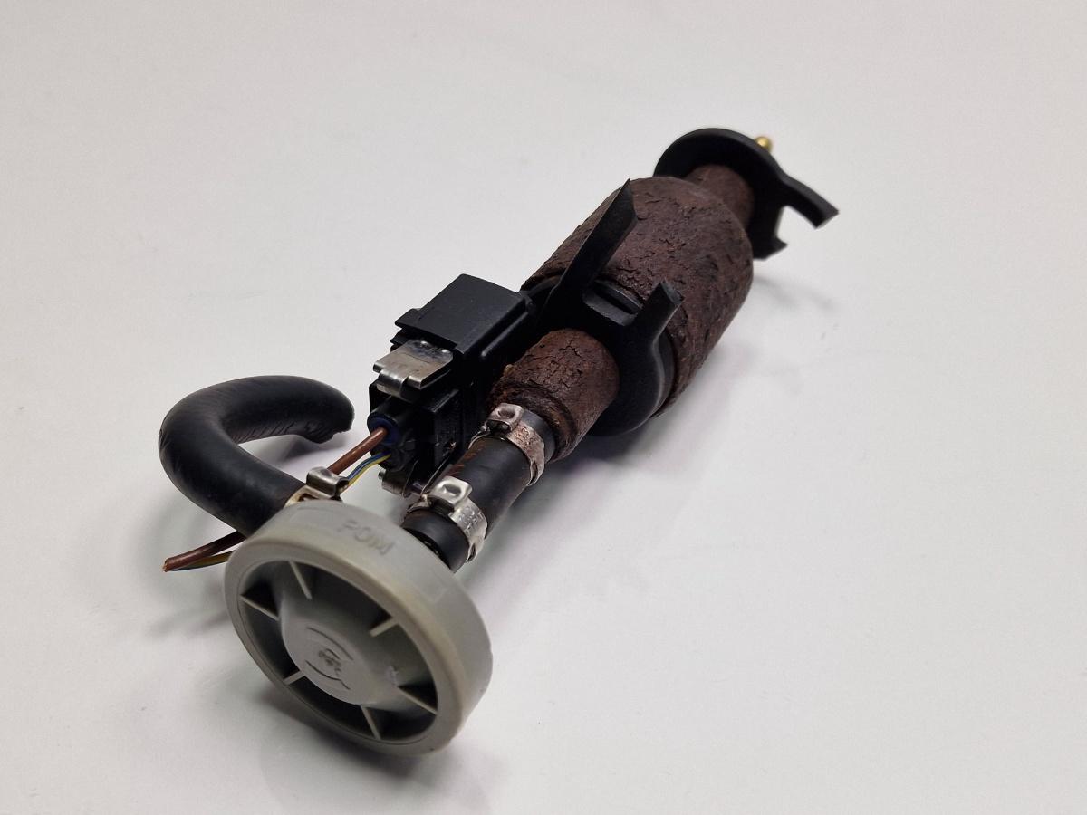 Pompa combustibil Webasto VOLKSWAGEN TOUAREG 7LA, 7L6, 7L7 2002 - 2013 2.5 R5 TDI BAC, BPE 7L0819827B