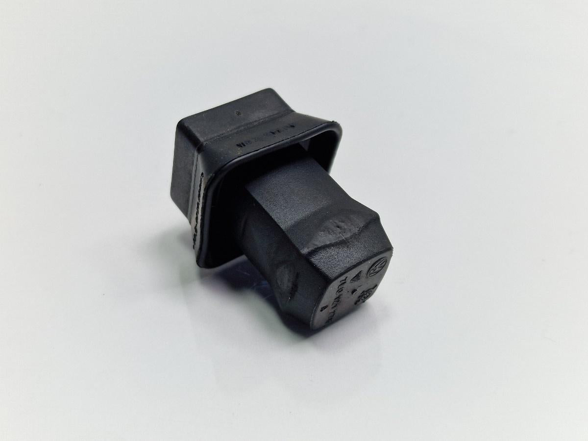 Suport superior radiator VOLKSWAGEN TOUAREG 7LA, 7L6, 7L7 2002 - 2013 2.5 R5 TDI BAC, BPE 7L0121276A