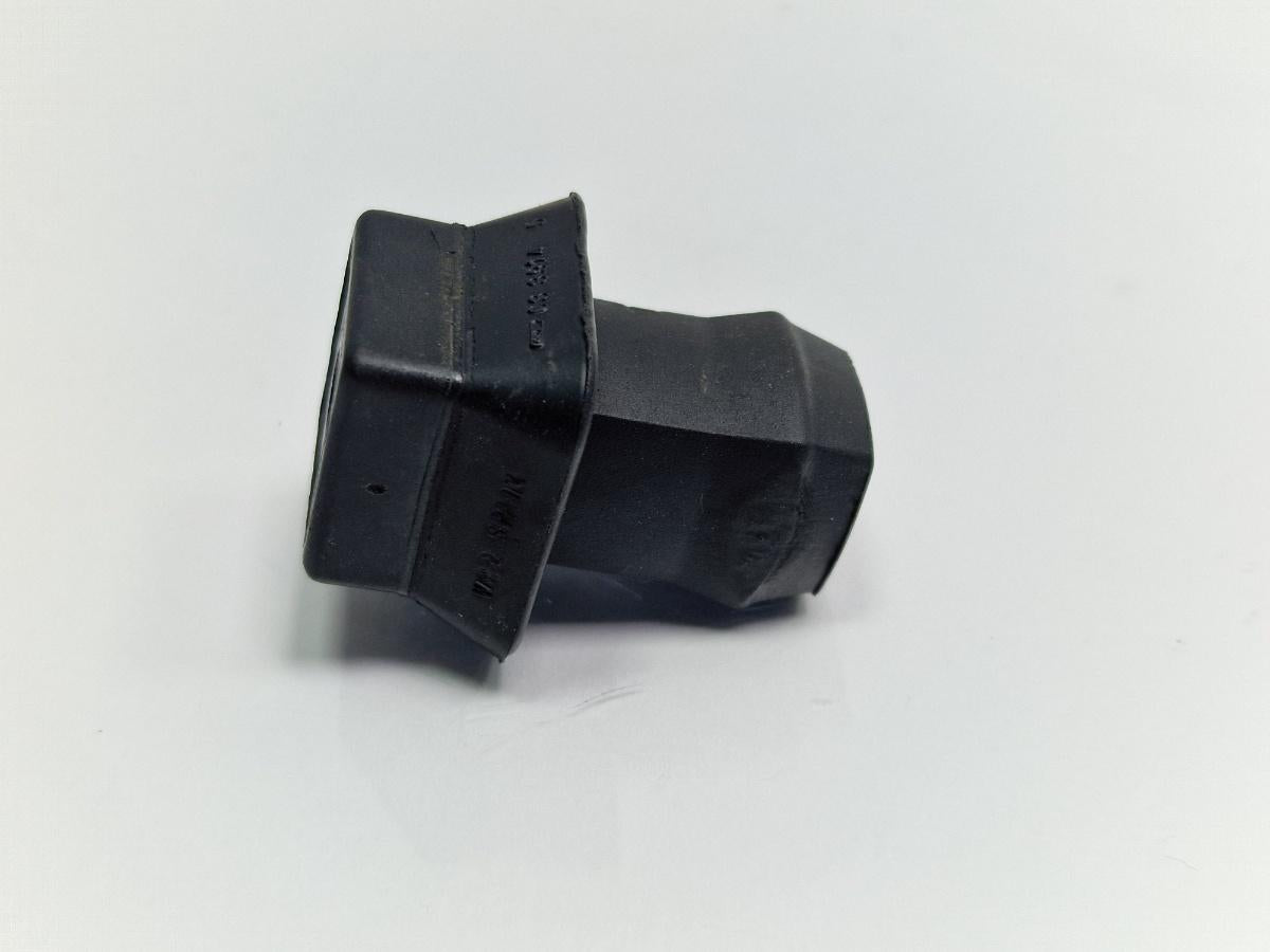 Suport superior radiator VOLKSWAGEN TOUAREG 7LA, 7L6, 7L7 2002 - 2013 2.5 R5 TDI BAC, BPE 7L0121276A