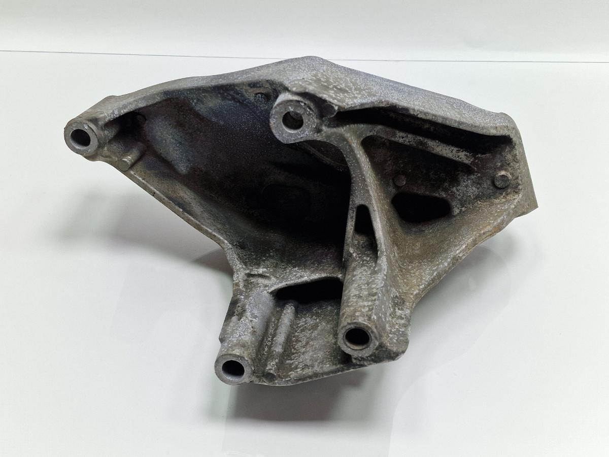 Suport motor stanga VOLKSWAGEN TOUAREG 7LA, 7L6, 7L7 2002 - 2013 2.5 R5 TDI BAC, BPE 070199307B