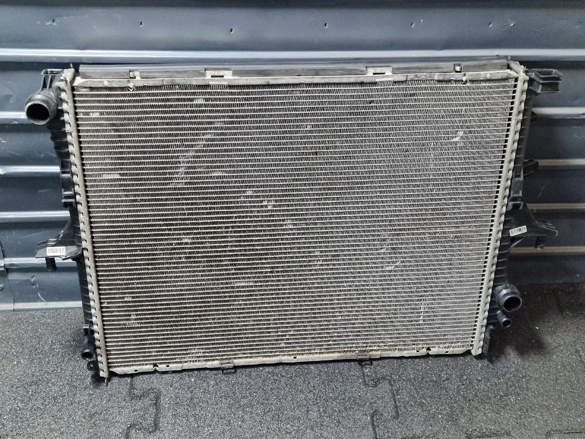 Radiator lichid de racire VOLKSWAGEN TOUAREG 7LA, 7L6, 7L7 2002 - 2013 2.5 R5 TDI BAC, BPE 7L6121253C