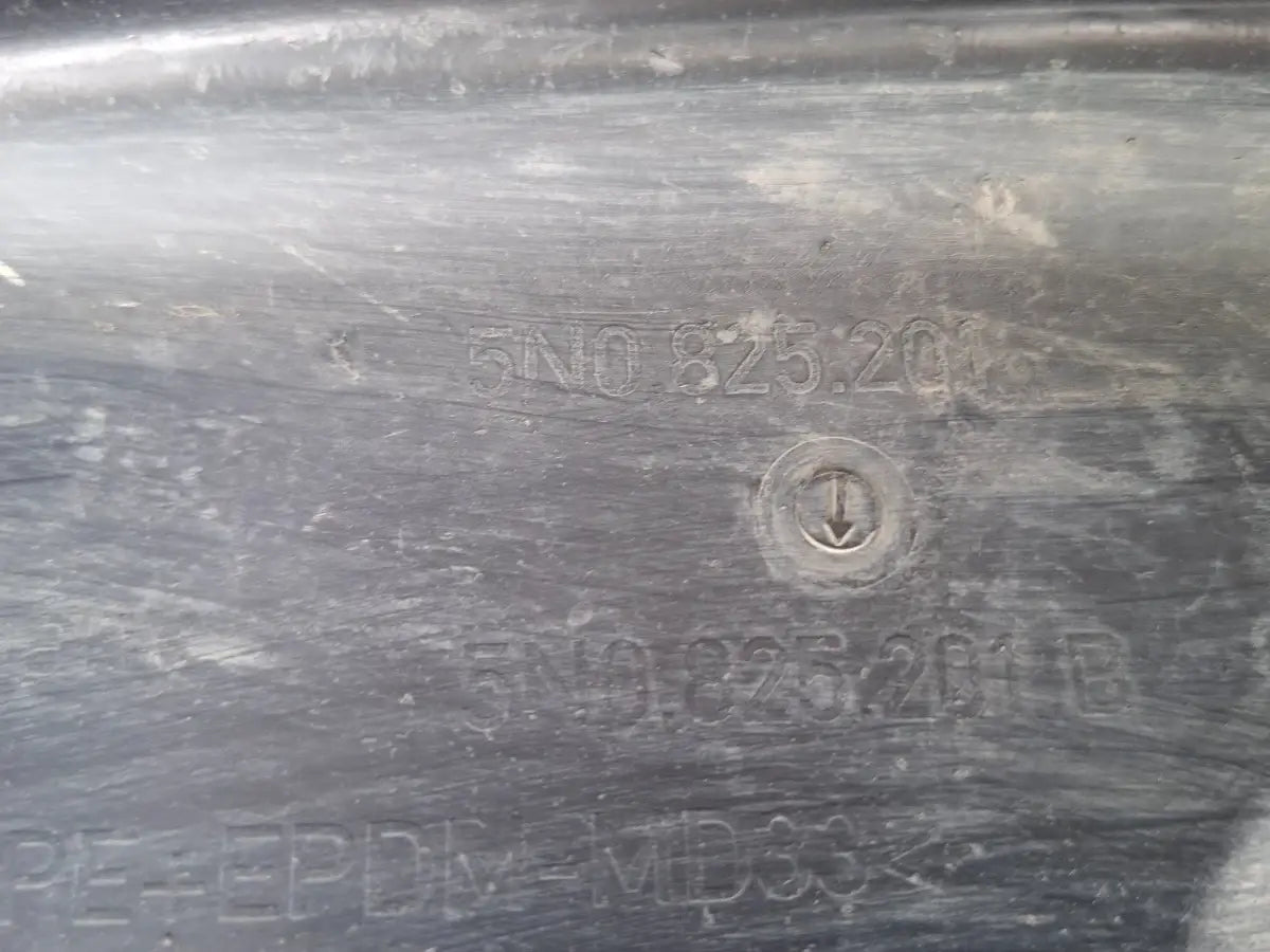 Scut protectie sub caroserie stanga VOLKSWAGEN TIGUAN 5N_ 2007 -> 2.0 TDI CBAB, CFFB 5N0825201B