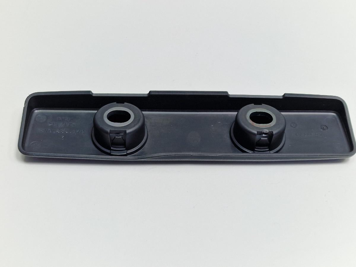Capac ornament bancheta spate VOLKSWAGEN TIGUAN 5N_ 2007 -> 2.0 TDI CBAB, CFFB 5N0885749